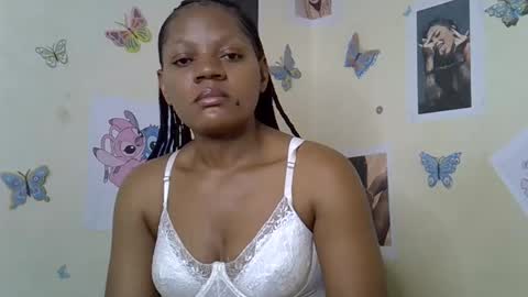 Snapshot of anne_brownie chatting on February 4, 7:58 am Anne brownie online show from February 4, 7:58 am