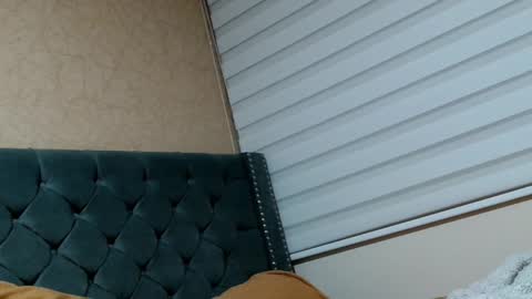 Snapshot of anne_julienne chatting on September 17, 11:39 pm       online show from September 17, 11:39 pm