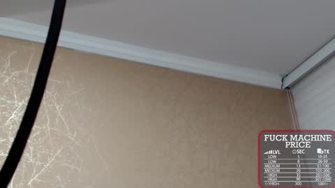 Snapshot of anne_julienne chatting on October 17, 10:34 pm       online show from October 17, 10:34 pm