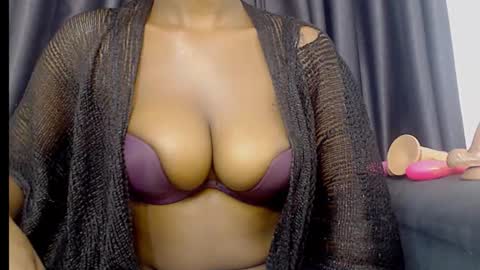 Snapshot of anne_xxxx chatting on October 11, 9:35 pm ann online show from October 11, 9:35 pm