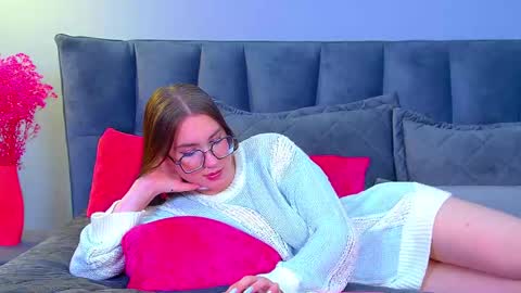 Anne online show from November 20, 9:09 am