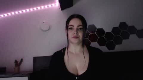 Snapshot of annebellee69 chatting on February 16, 5:26 am annebellee69 online show from February 16, 5:26 am