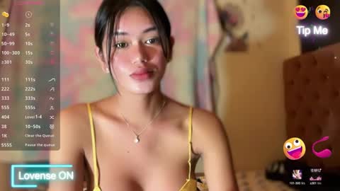 Snapshot of annedee_ chatting on January 30, 1:33 am Kim online show from January 30, 1:33 am