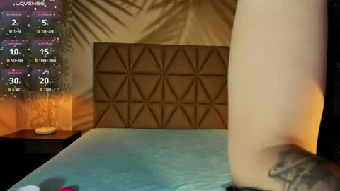 Anne online show from April 17, 3:42 am