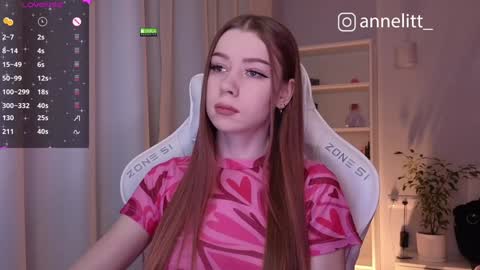 Snapshot of annelitt chatting on December 17, 7:48 pm annelitt online show from December 17, 7:48 pm