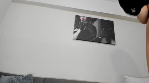 annemona online show from December 10, 12:38 pm