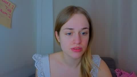 anneriver online show from April 1, 5:52 am