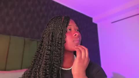 Snapshot of anneth__m chatting on December 4, 8:07 pm Anneth online show from December 4, 8:07 pm