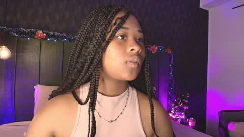 Snapshot of anneth__m chatting on December 21, 7:49 pm Anneth online show from December 21, 7:49 pm