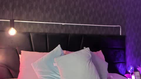 Snapshot of anneth__m chatting on January 18, 7:37 pm Anneth online show from January 18, 7:37 pm