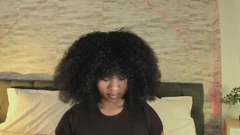 Snapshot of anneth__m chatting on September 17, 7:37 pm Anneth online show from September 17, 7:37 pm
