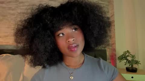 Snapshot of anneth__m chatting on September 23, 7:50 pm Anneth online show from September 23, 7:50 pm
