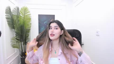 Snapshot of annetli chatting on November 9, 3:16 am annetli online show from November 9, 3:16 am