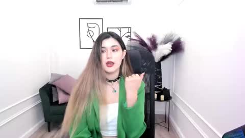 Snapshot of annetli chatting on November 10, 7:46 pm annetli online show from November 10, 7:46 pm