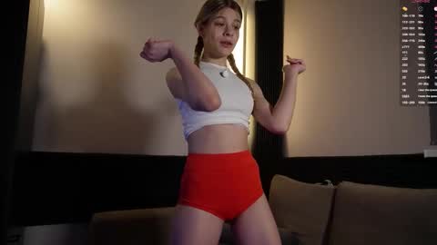 Anne online show from March 19, 8:02 pm