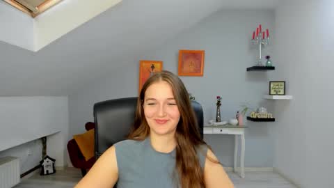 annewilsonn online show from November 4, 11:53 am