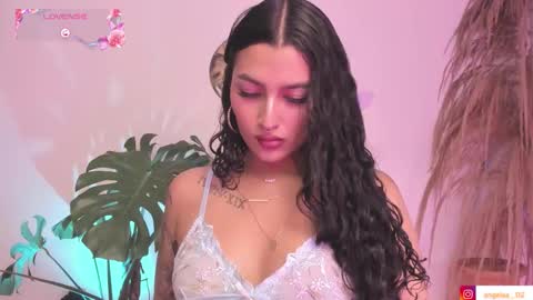 Snapshot of anngel_1 chatting on November 9, 2:59 pm Angel online show from November 9, 2:59 pm