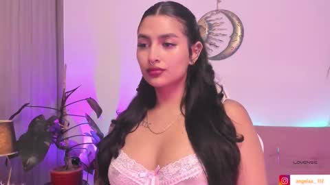 Snapshot of anngel_1 chatting on January 7, 5:37 pm Angel online show from January 7, 5:37 pm