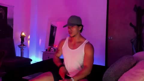 Snapshot of annibal_toro chatting on December 3, 12:24 am darg online show from December 3, 12:24 am