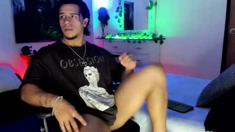 Snapshot of annibal_toro chatting on February 25, 10:50 pm darg online show from February 25, 10:50 pm