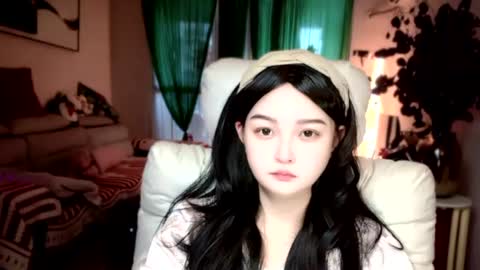 Snapshot of annibb chatting on June 22, 10:29 pm Anni online show from June 22, 10:29 pm