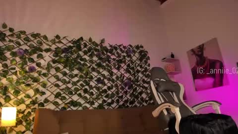 annie_barozzi online show from January 6, 4:34 pm