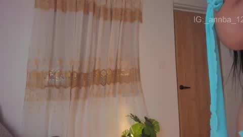 Snapshot of annie_barozzi chatting on May 23, 12:53 pm annie_barozzi online show from May 23, 12:53 pm
