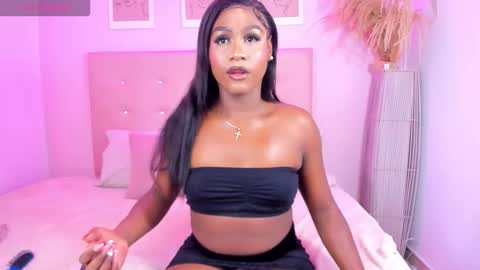 Snapshot of annie_dolce_ chatting on October 4, 8:51 pm annie_dolce_ online show from October 4, 8:51 pm