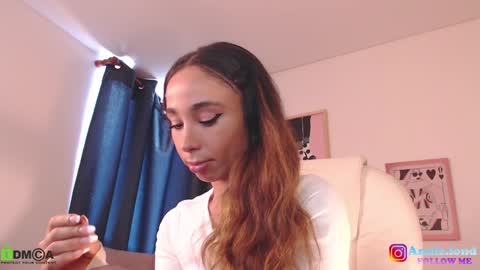 Annie online show from December 30, 3:57 pm