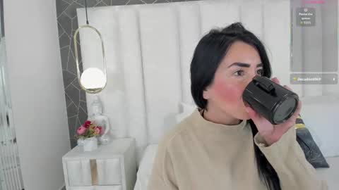 im annie   online show from January 10, 12:40 pm