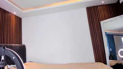 Annie Roberts online show from February 24, 8:36 pm