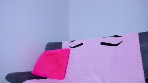 annie_rosse1017 online show from January 13, 2:39 am