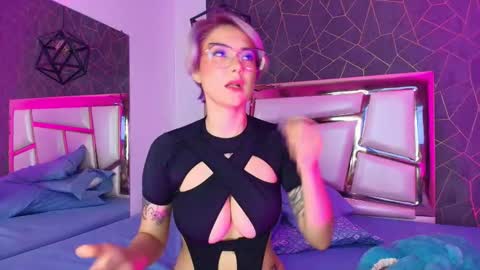 Annie  online show from November 3, 11:11 am