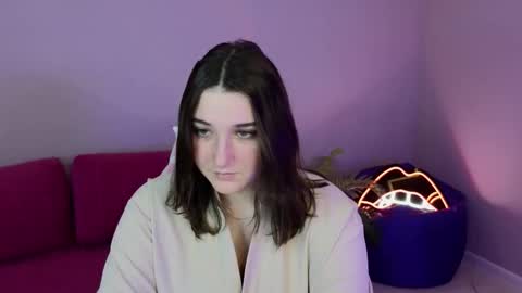 Annie online show from October 16, 7:31 am