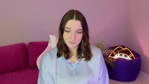 Annie online show from October 18, 5:54 am