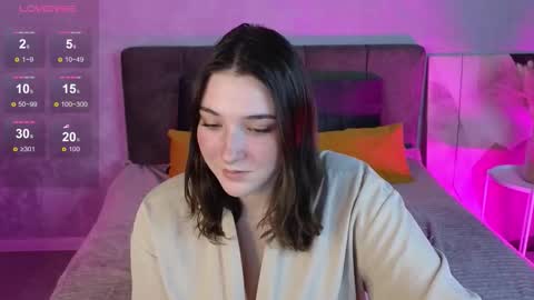 Annie online show from October 21, 1:50 am