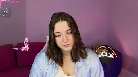 Annie online show from October 25, 1:13 am