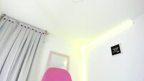 Annie  online show from December 14, 12:11 am