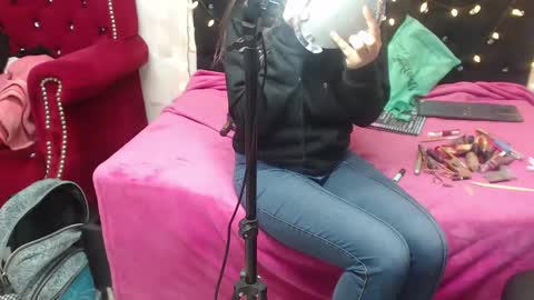 Snapshot of anniehsoul chatting on September 16, 2:18 pm Annie online show from September 16, 2:18 pm