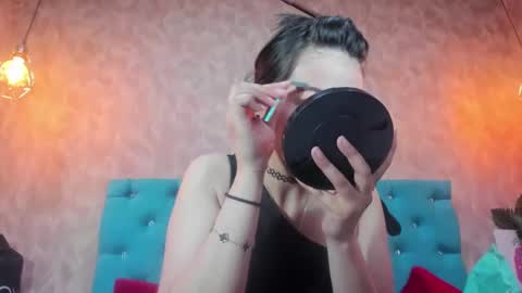 Snapshot of anniehsoul chatting on October 23, 6:28 pm Annie online show from October 23, 6:28 pm