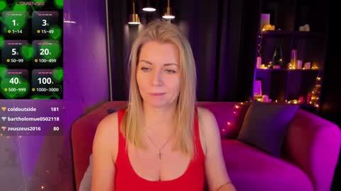 Annie online show from December 25, 8:51 am