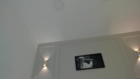 Annie online show from January 25, 11:13 am