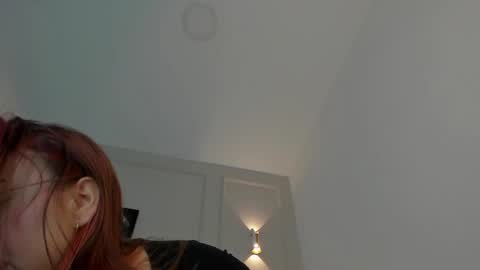 Annie online show from March 11, 11:44 am