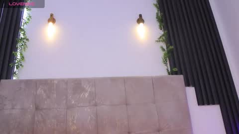 Annie online show from September 21, 12:51 pm