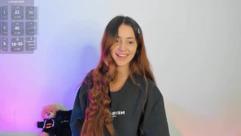 Snapshot of anniemora_ chatting on October 30, 3:41 am Annie online show from October 30, 3:41 am