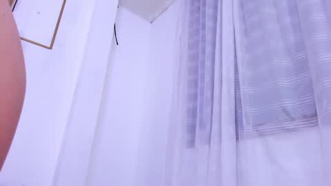 Annie online show from January 31, 8:22 pm