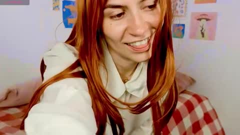 annietinky online show from October 8, 4:10 am