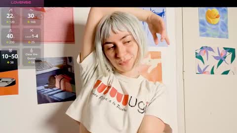 annietinky online show from October 22, 11:04 pm