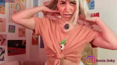 annietinky online show from March 17, 12:04 am