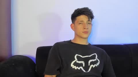 Annie  Alex online show from March 1, 4:26 am